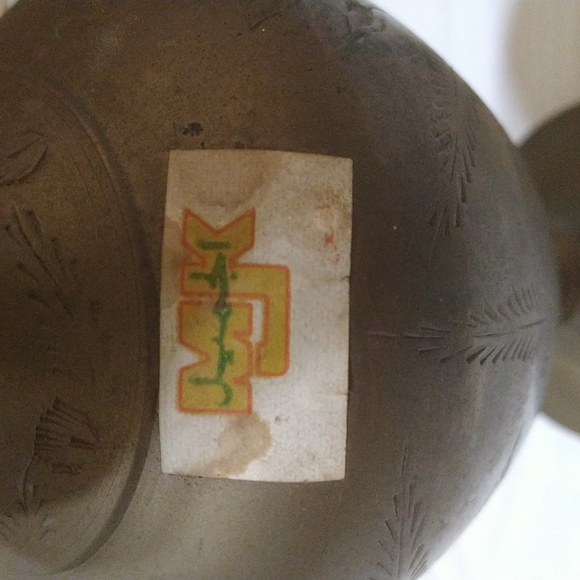 Vintage Etched Brass Vase Tulip Trim Made in India - Picture 3 of 4